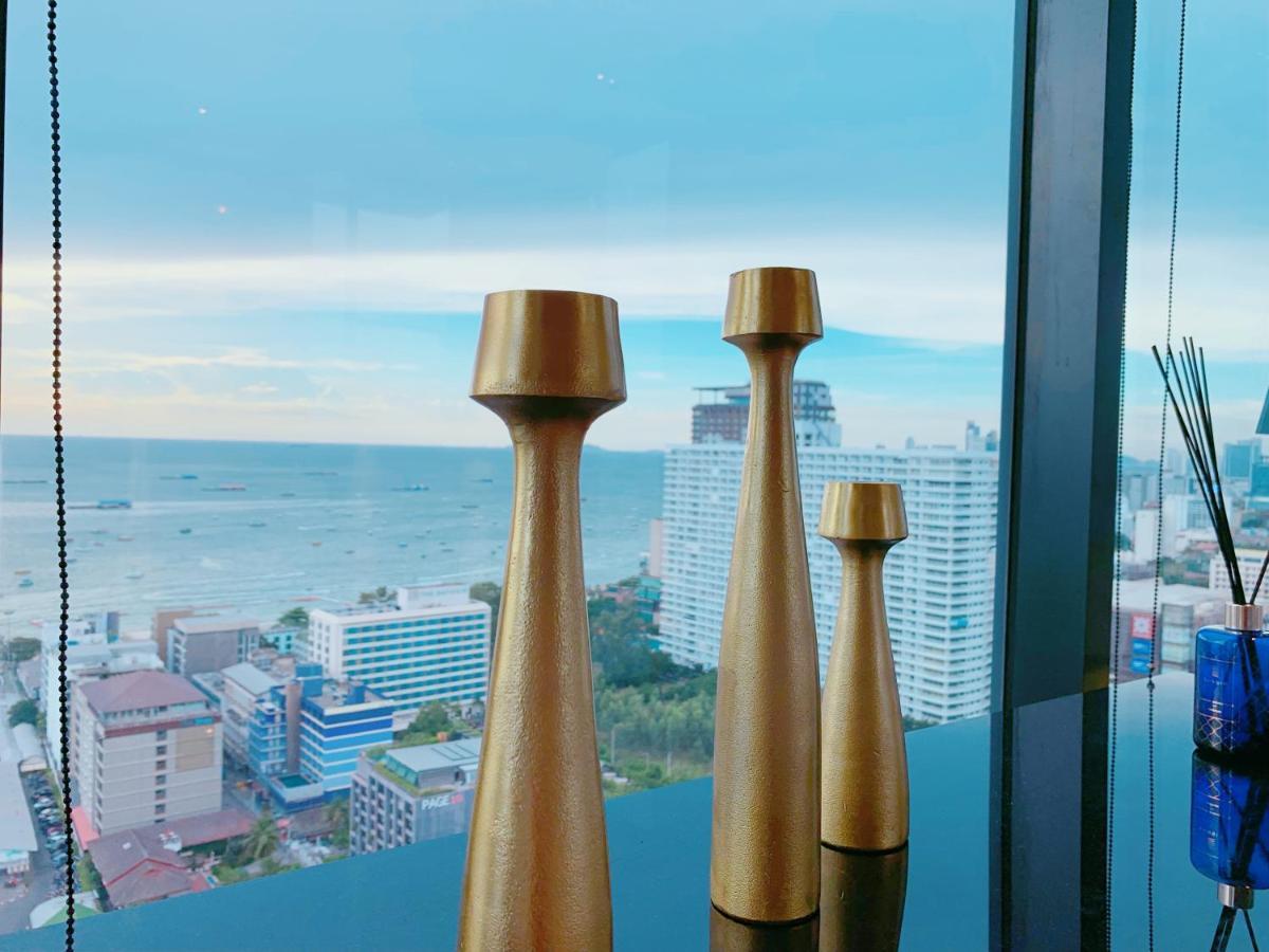 The Base Seaview Holiday Inn Pattaya Luaran gambar