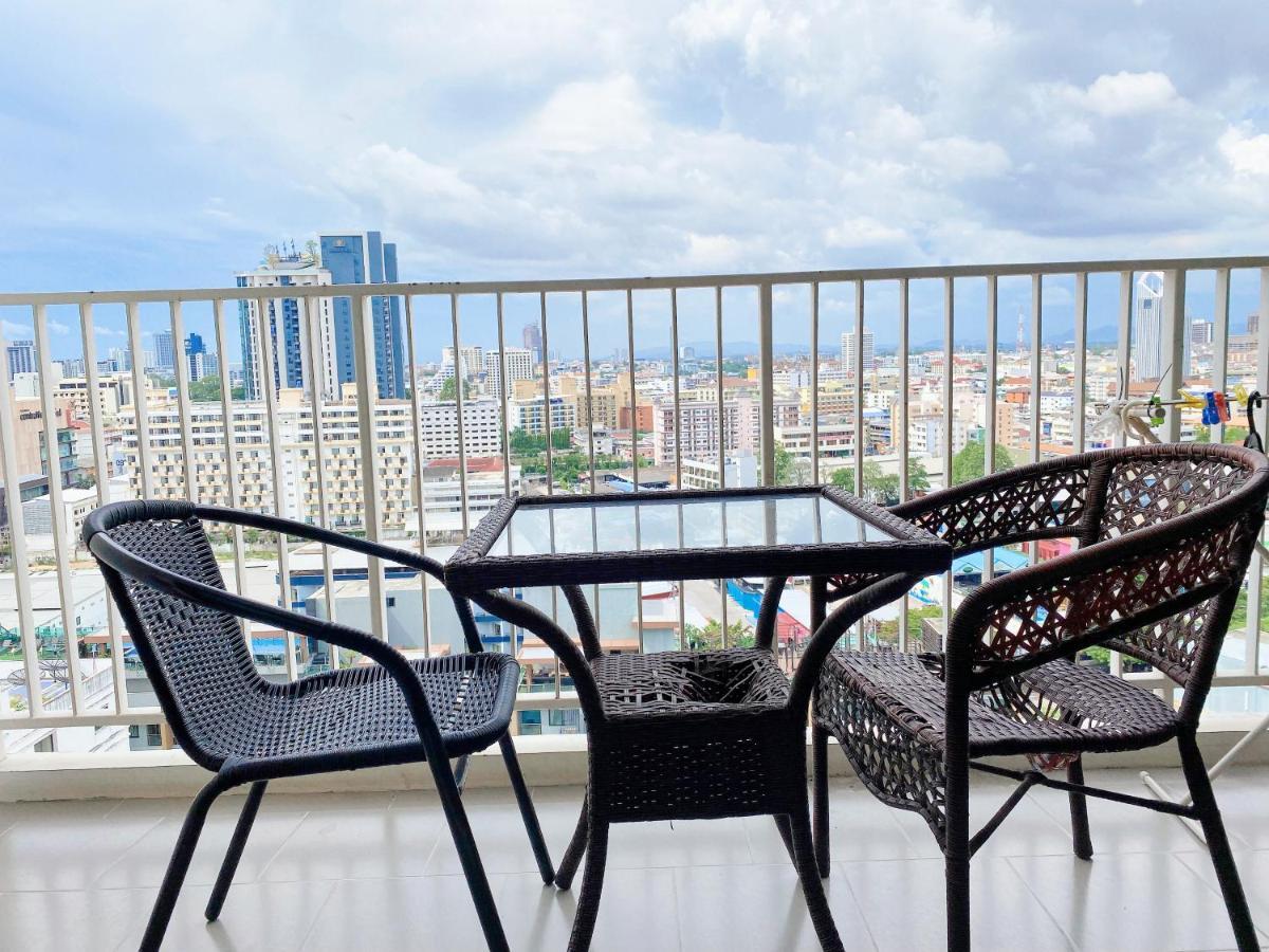 The Base Seaview Holiday Inn Pattaya Luaran gambar