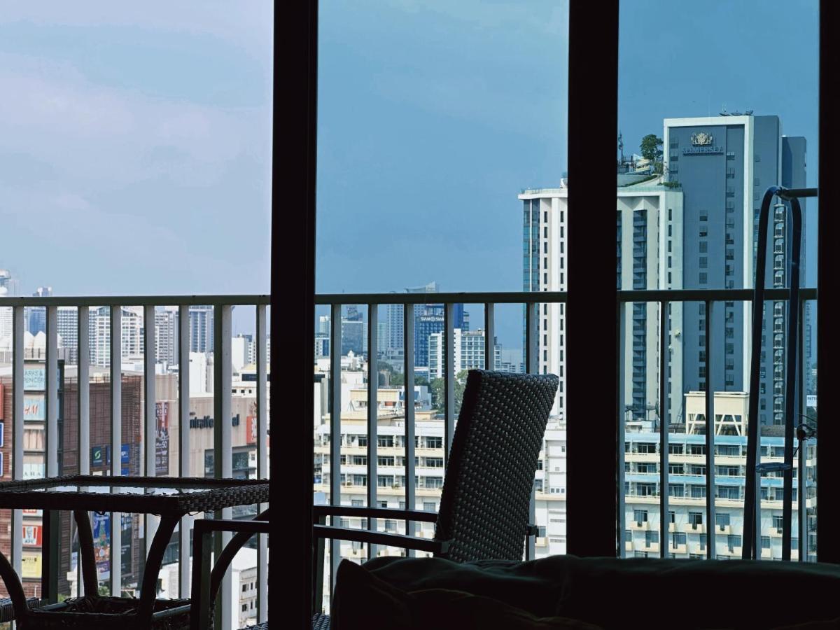 The Base Seaview Holiday Inn Pattaya Luaran gambar